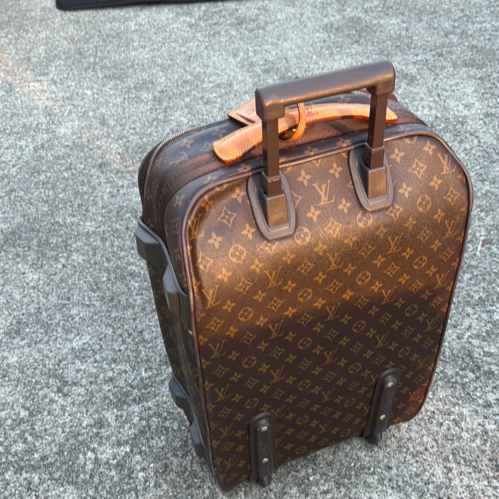 Louis Vuitton Brown Monogram Luggage - Picture 4 of 6
